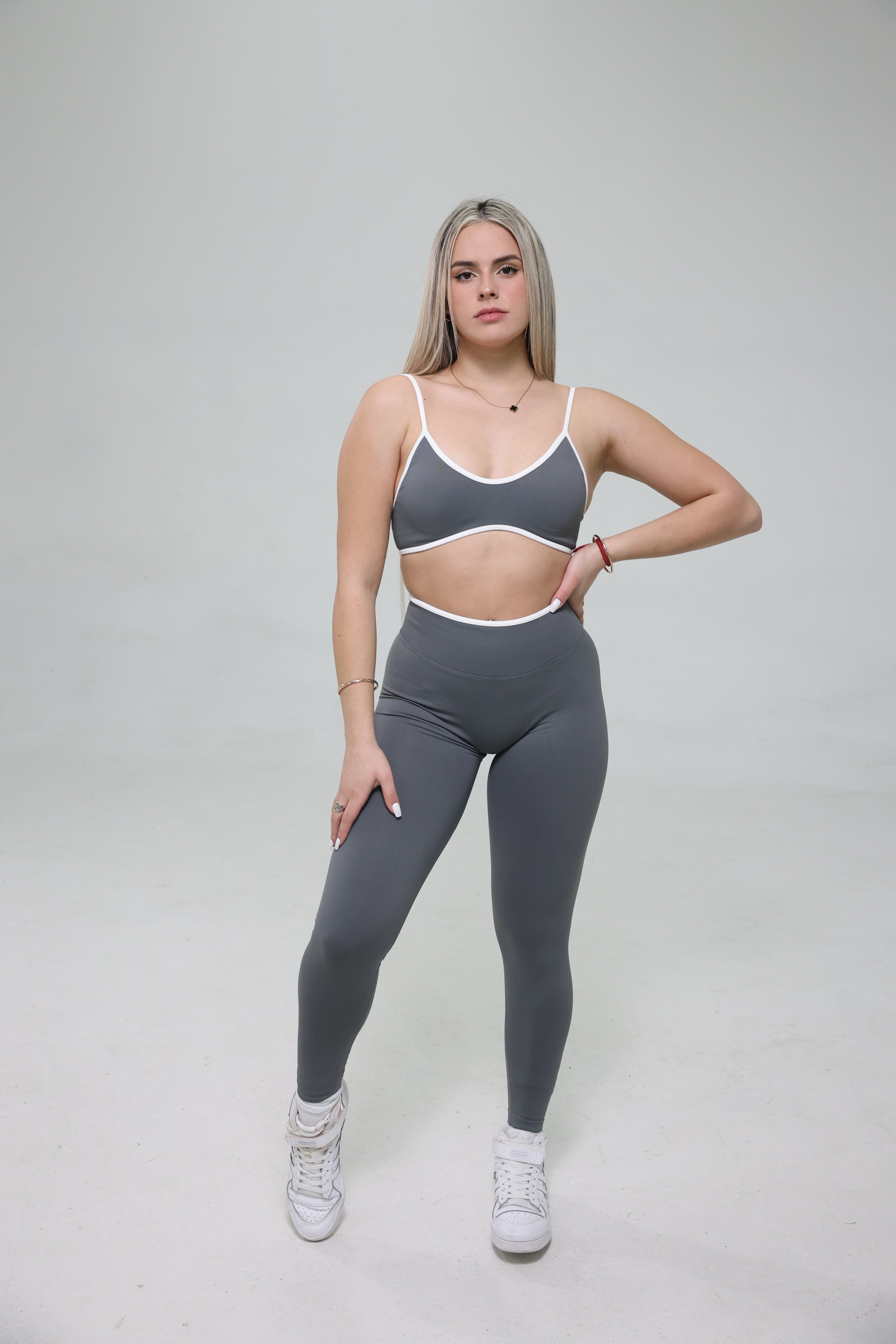 Conjunto NOX LINE